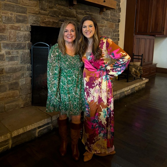 Lulus “put on a smile “ Floral Wrap Dress size XL - Picture 9 of 10